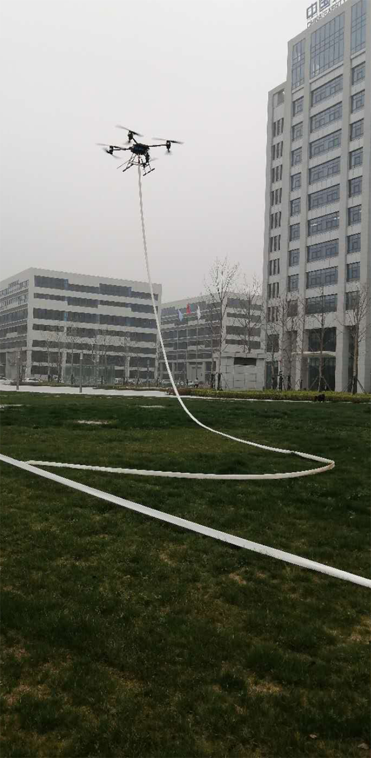 可以空中拖水帶100米的滅火無人機(jī)，助力高層建筑救援