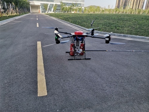 可以空中破玻璃，噴干粉的消防無人機(jī)，助力高層建筑救援
